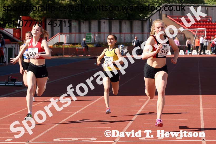 Womens under-17s 100 metres, North Eastern Champs, Gateshead Stadium. Photo: David T. Hewitson/Sports for All Pics